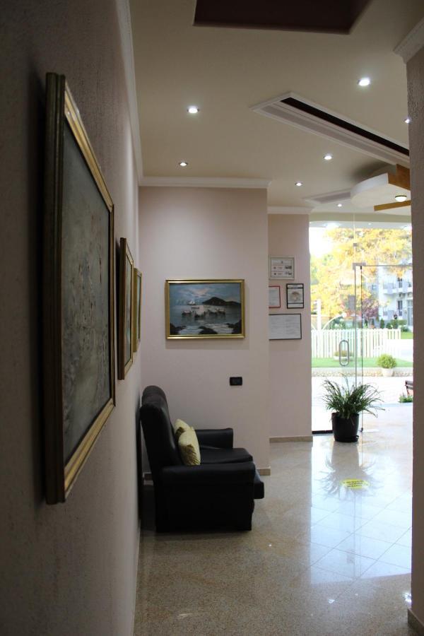 Hotel Villa Aljor Golem  Exterior foto